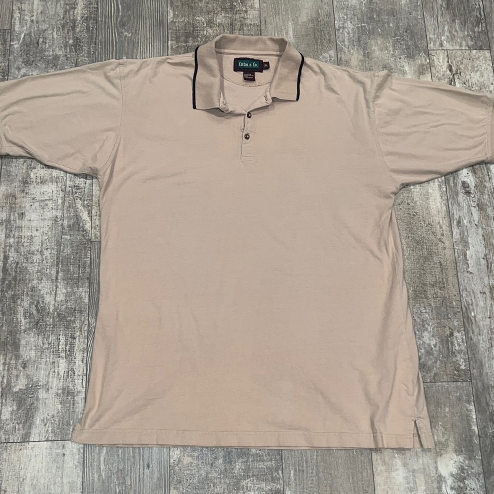 Cotton & Co. Mens Tan polo shirt with black trim size XL!